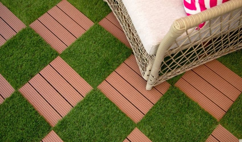 How To Lay Astroturf On Decking