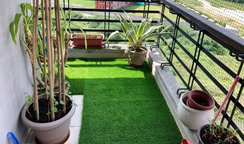 Why Choose Artificial Grass For Balcony