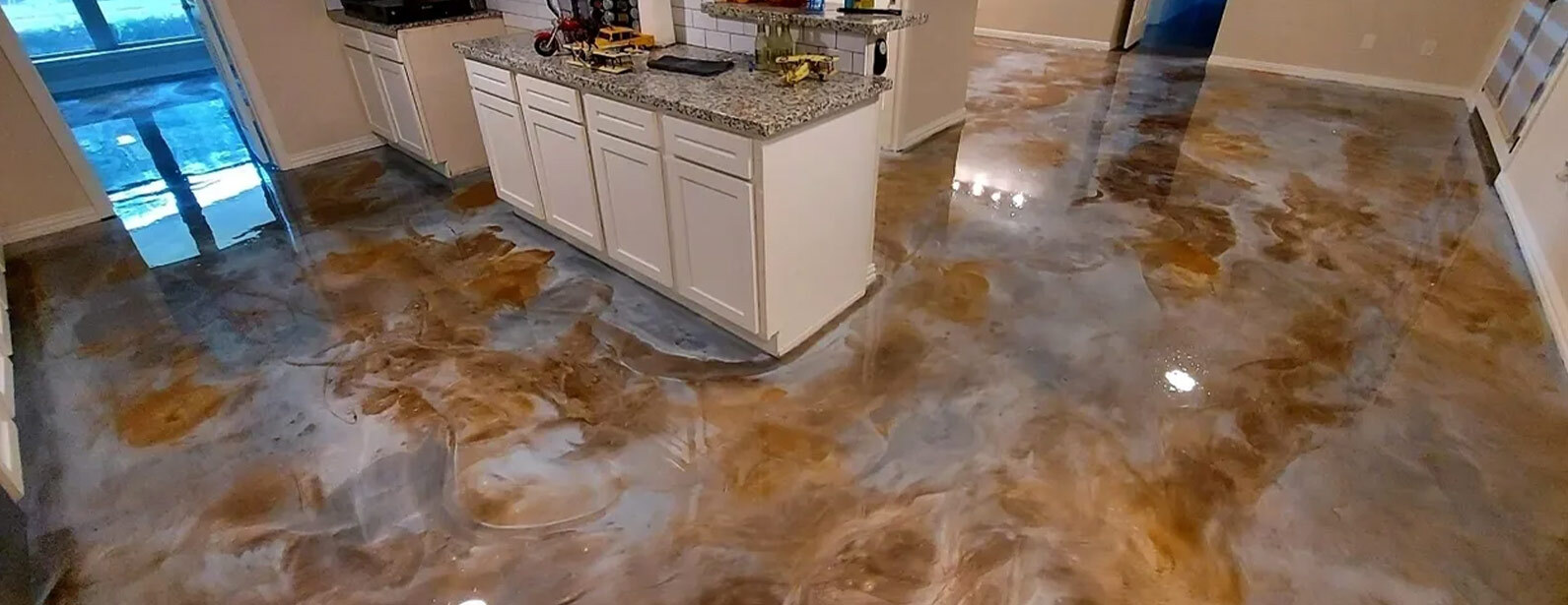 metallic epoxy flooring Dubai