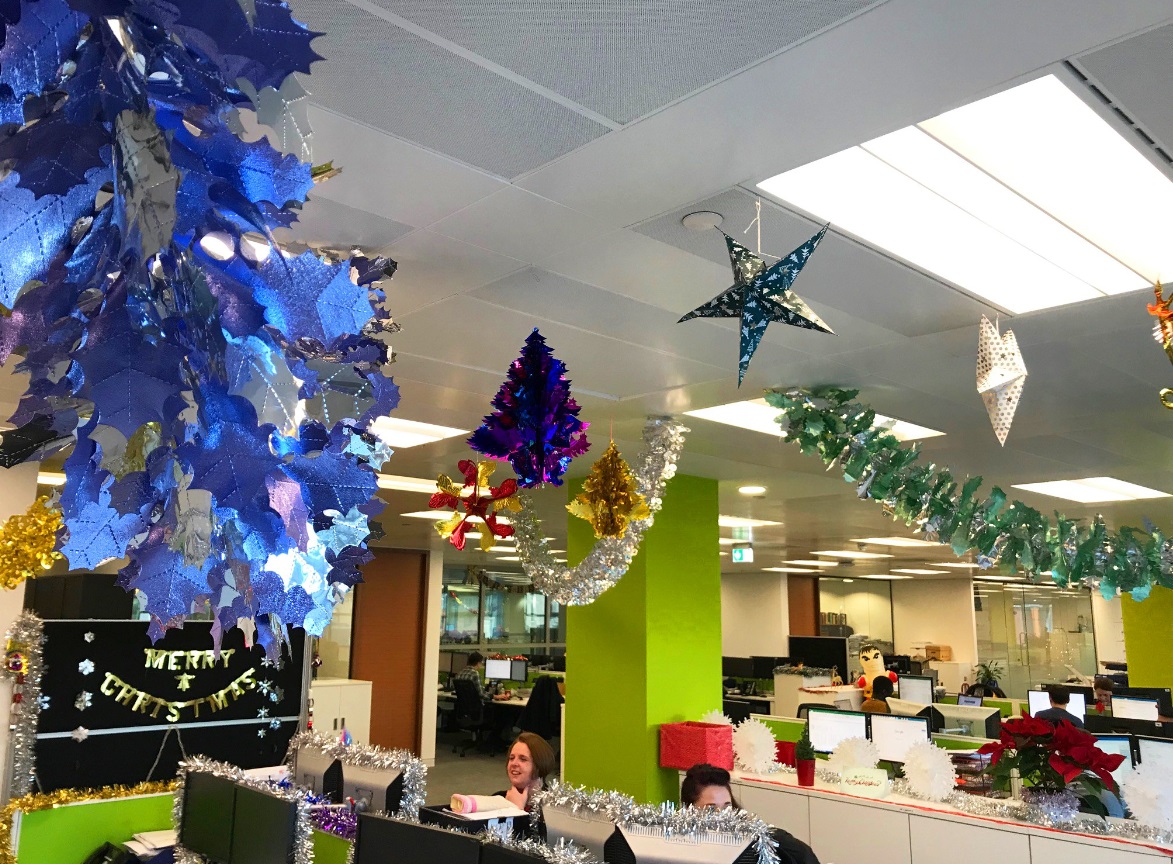 Christmas decorations deals for the office