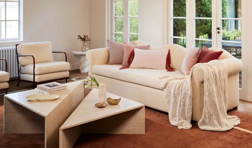Decorate With Cushions, Throws, and Accessories
