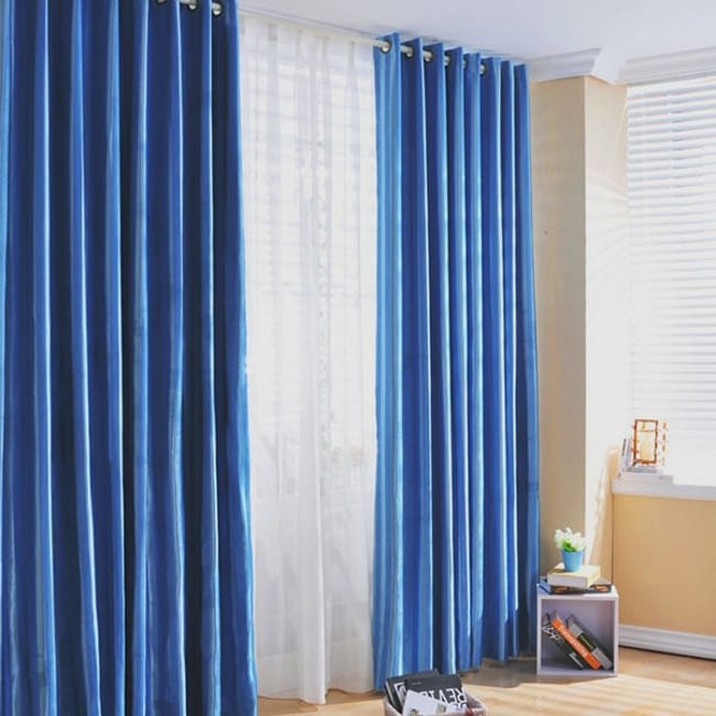 Blue Curtains in Dubai
