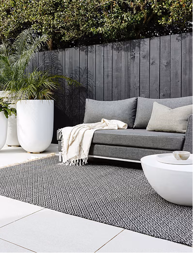Luxury Outdoor Carpets in Dubai