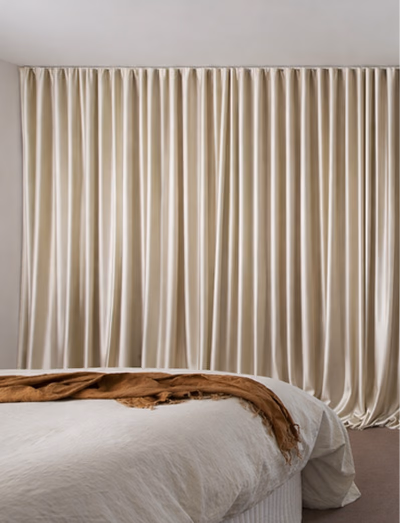 Modern silk curtains Dubai