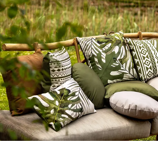 custom made cushions Dubai