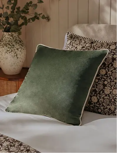custom seat cushions Dubai